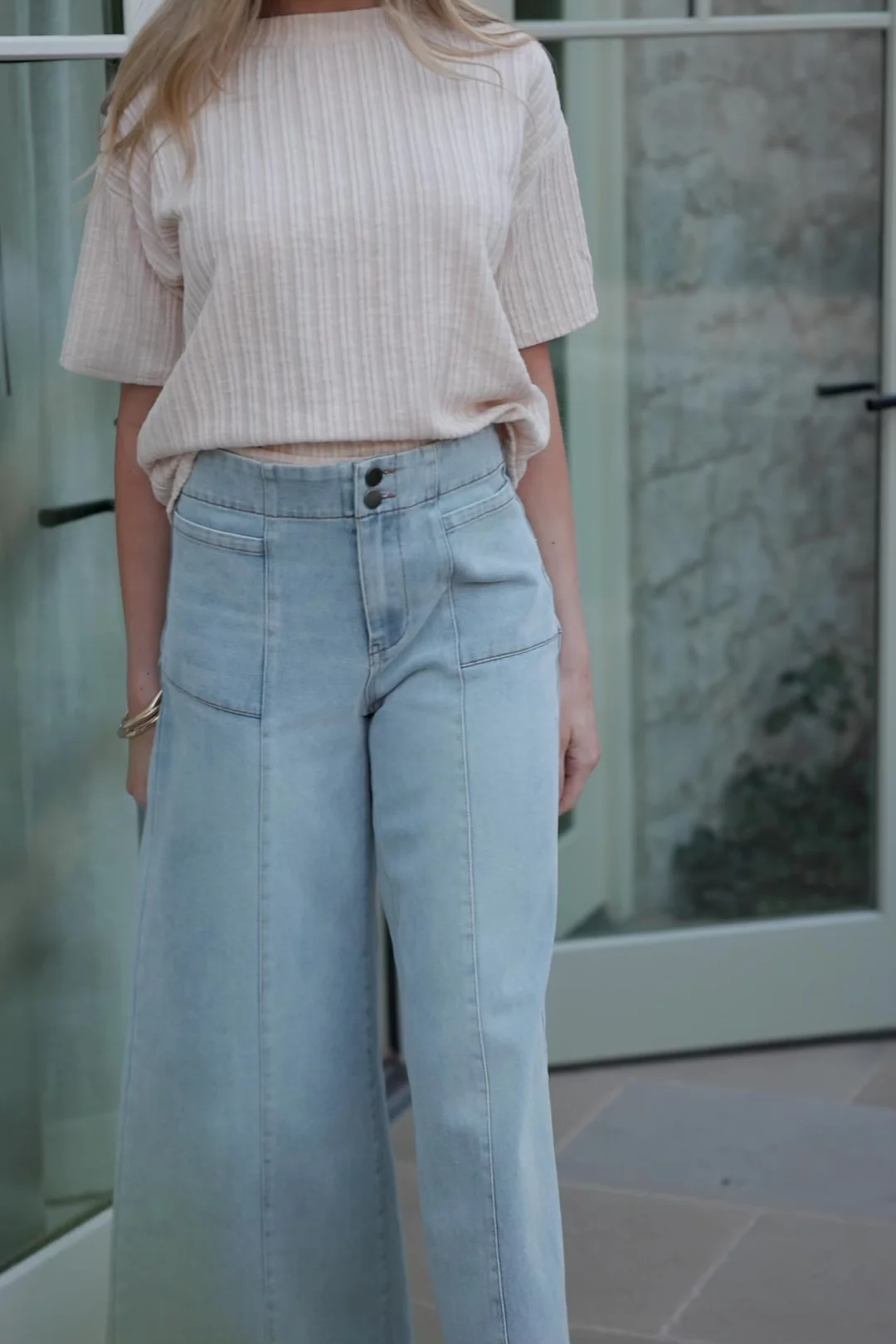 Emmi Wide-Leg Mid Rise Jeans, Light Wash