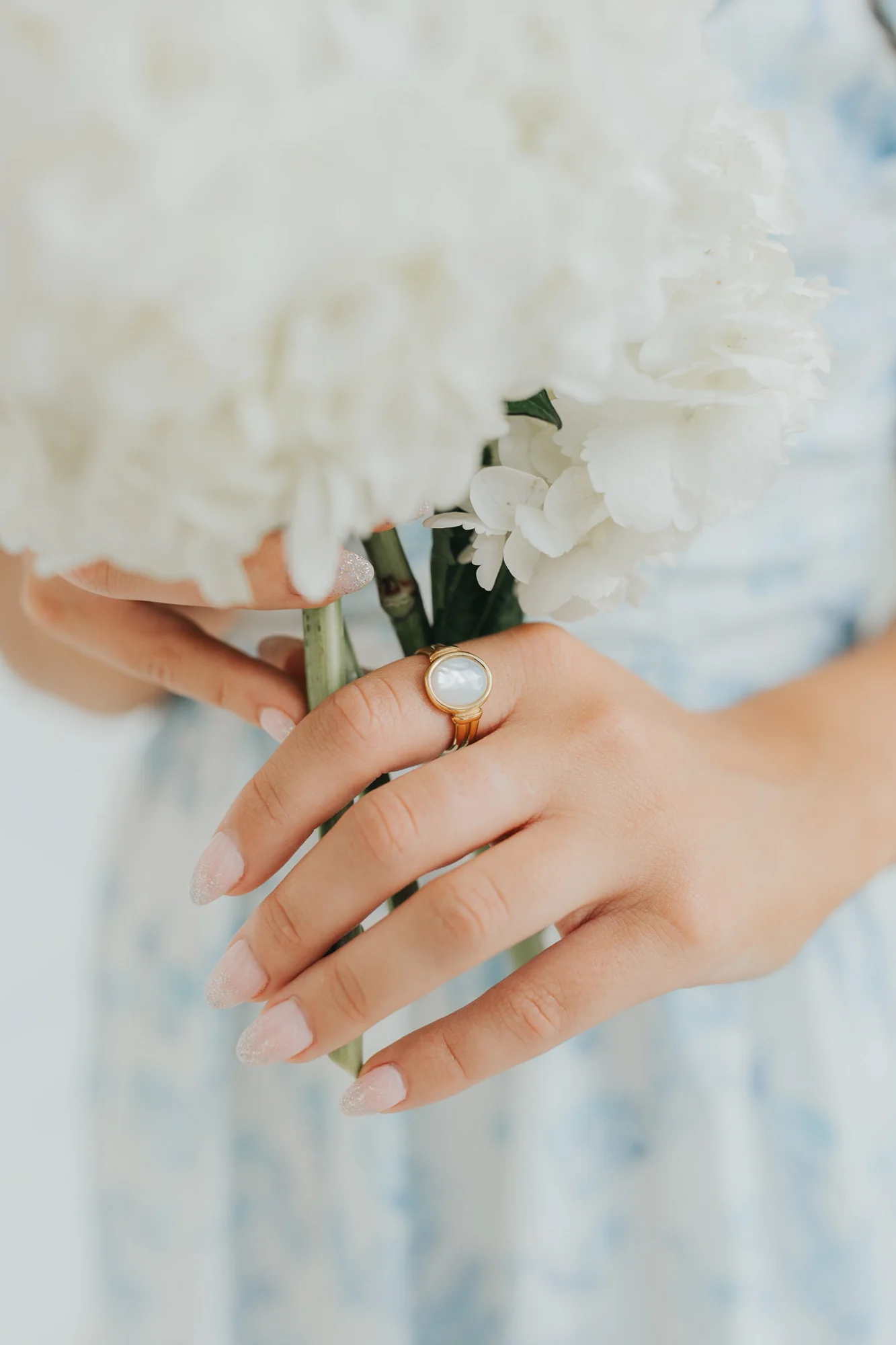 Broadwater Mother-of-Pearl Ring — 18K Gold