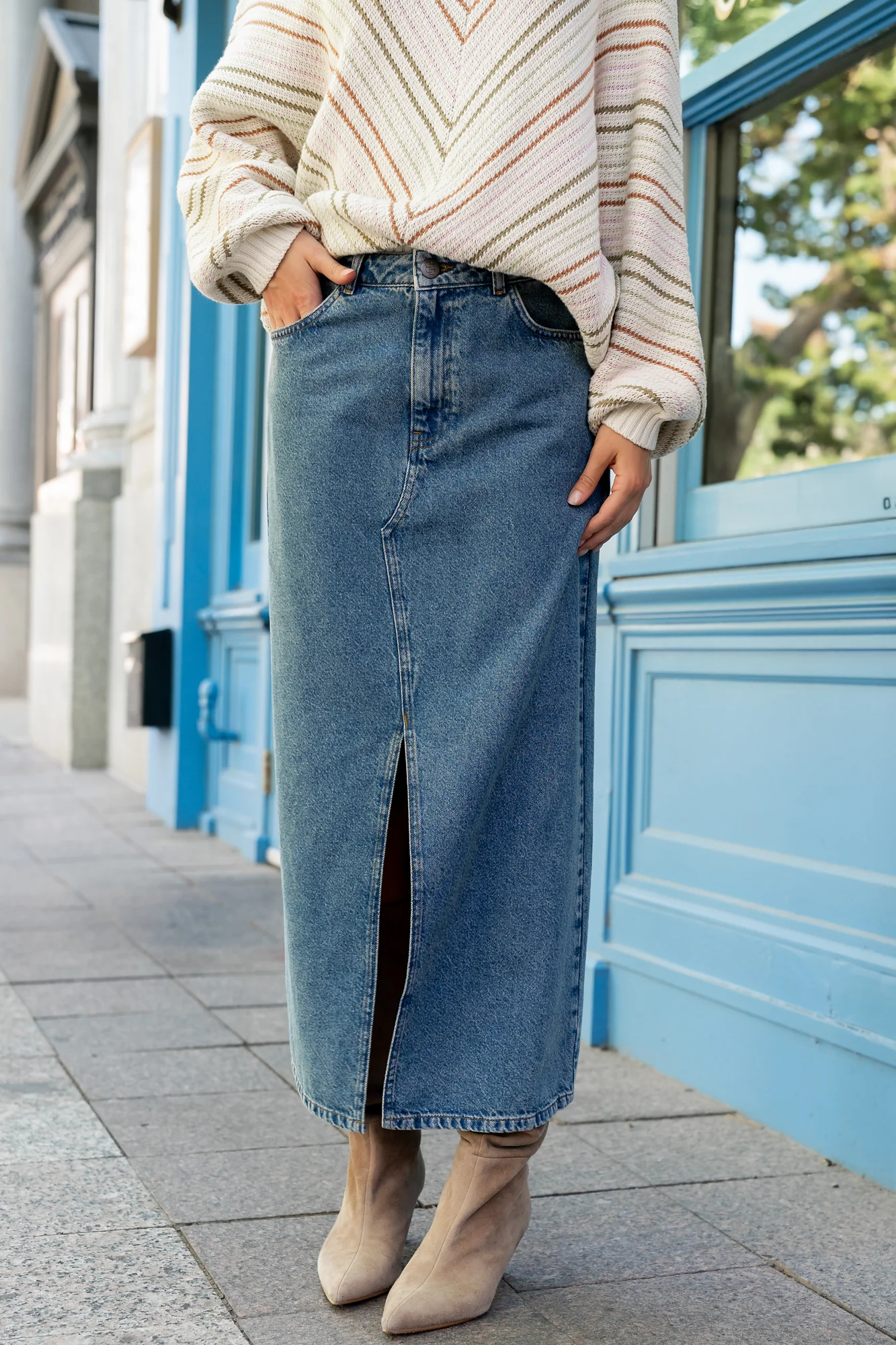 Aleksa Denim Midi Skirt Medium Wash Pockets 3 Aleksa Denim Midi Skirt Medium Wash Pockets