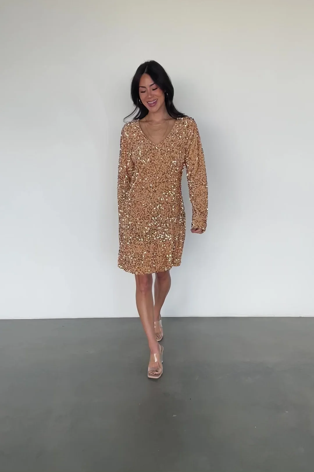 Mira Velvet Sequin V-Neck Short Dress - Gold 2 Mira Velvet Sequin V-Neck Short Dress - Gold
