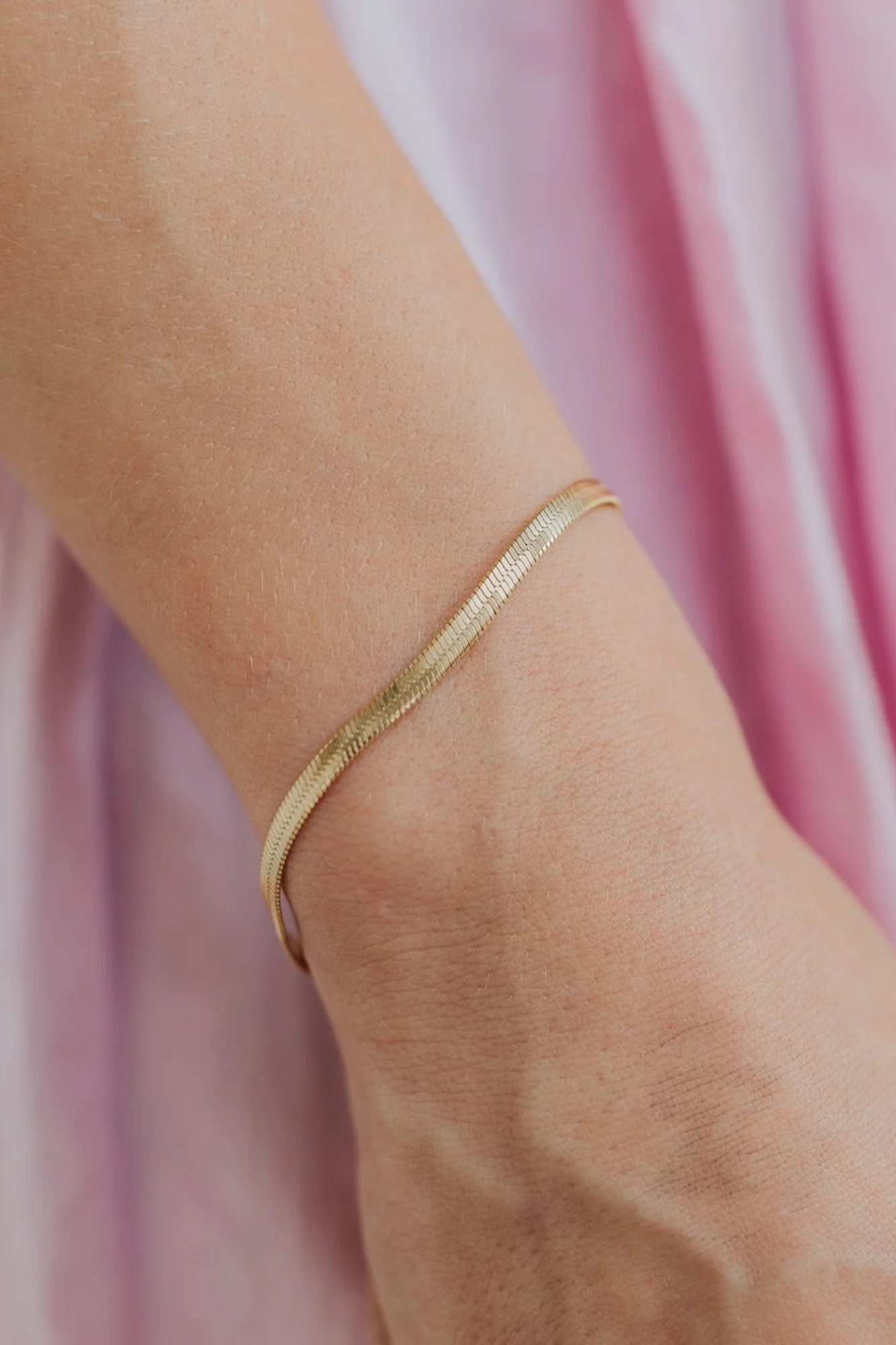 Christina Herringbone Bracelet — 18K Gold, 7 in