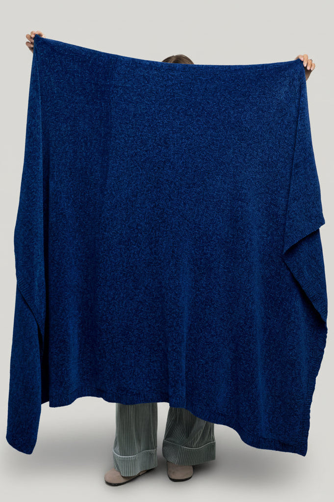 Chrissy Velvet Throw Blanket — Cobalt