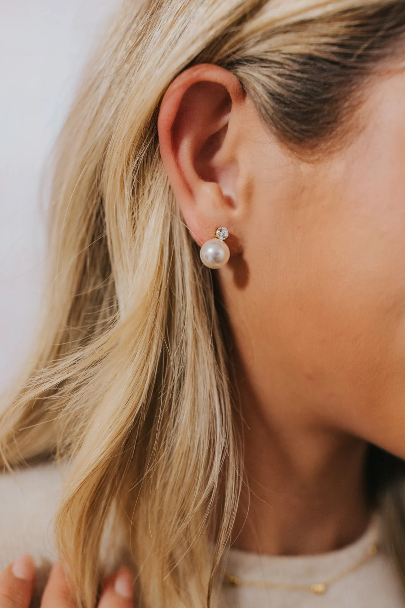 Molly Pearl Studs - 18K Gold-Plated 13 Molly Pearl Studs - 18K Gold-Plated