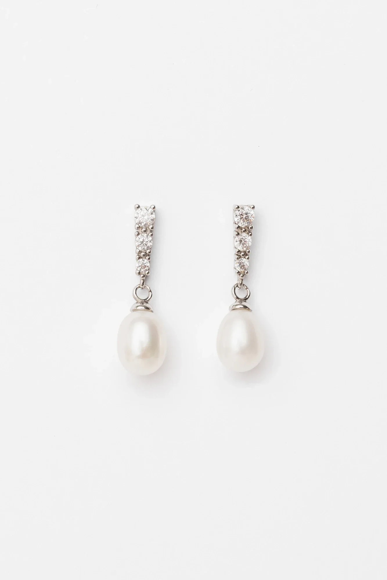 Romona Freshwater Pearl Earrings | Silver