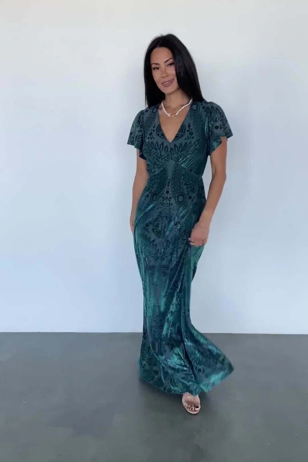 Kimberly Velvet Burnout Maxi Dress in Emerald 2 Kimberly Velvet Burnout Maxi Dress in Emerald