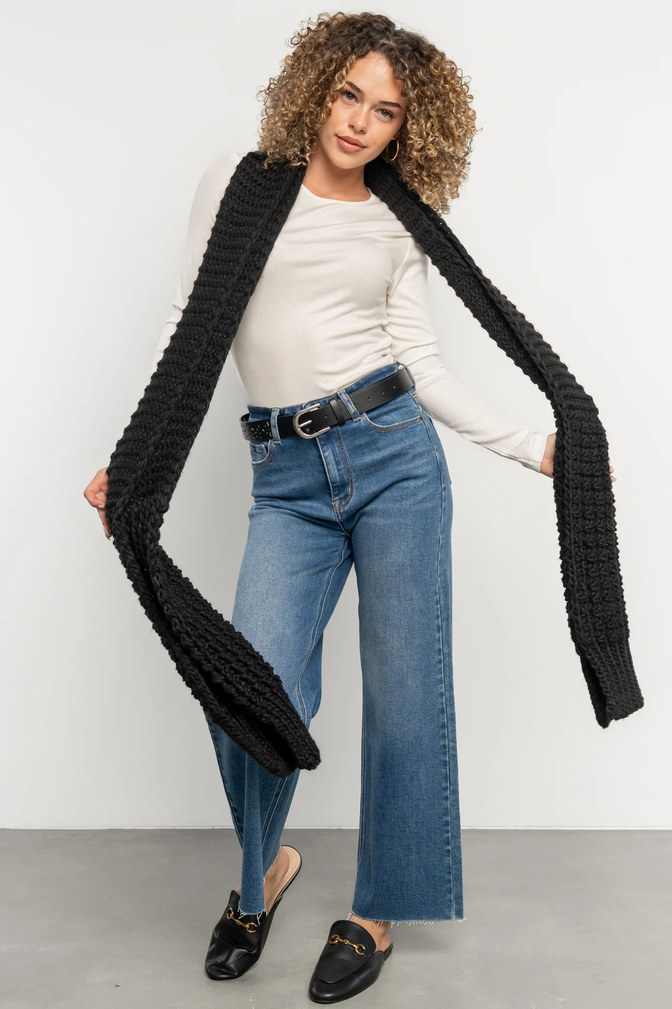 Sarah Chunky Knit Scarf, Black — One Size